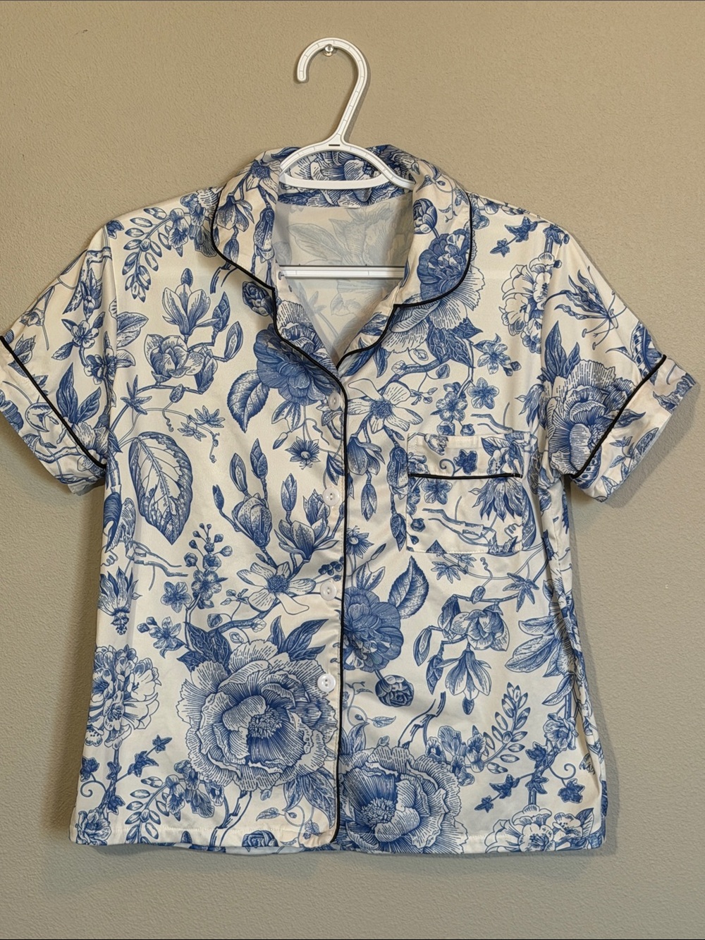 Blue & White Floral Short-Sleeve Pajama Top